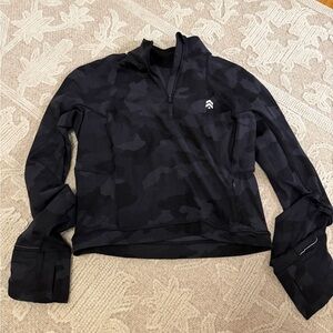 Barry’s x Lulu camo cropped quarter zip